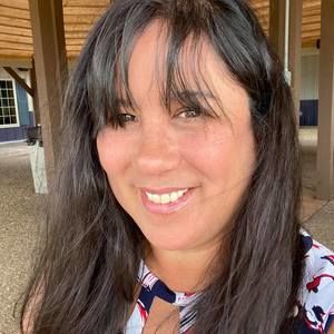 Meet your Posher, Angie